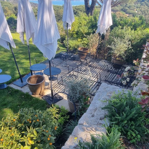 Peinture petit pavillon à Airelles Saint-Tropez, Château de la Messardière