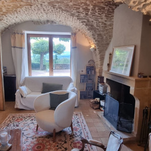 Rénovation à Bagnols : élégance retrouvée