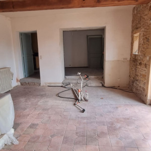 Rénovation à Bagnols : élégance retrouvée