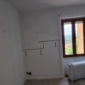 Rénovation d'une chambre bien abîmée à Charnay