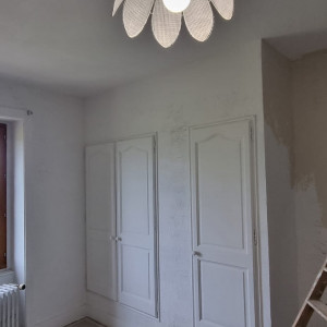 Rénovation d'une chambre bien abîmée à Charnay