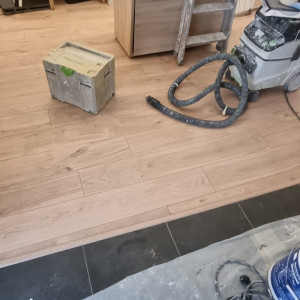 Rénovation cuisine, hall d'entrée à Saint-Etienne-des-Ouillières (69)