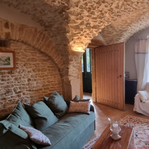 Rénovation à Bagnols : élégance retrouvée