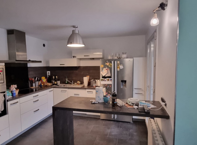 Rénovation cuisine, hall d'entrée à Saint-Etienne-des-Ouillières (69)